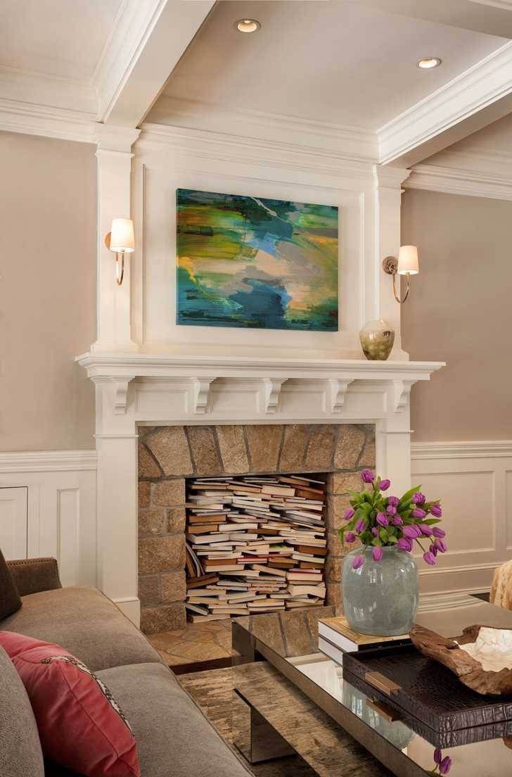 Декор камина в гостиной