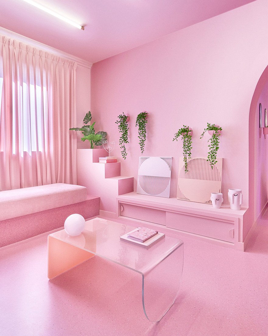Розовый цвет в интерьере