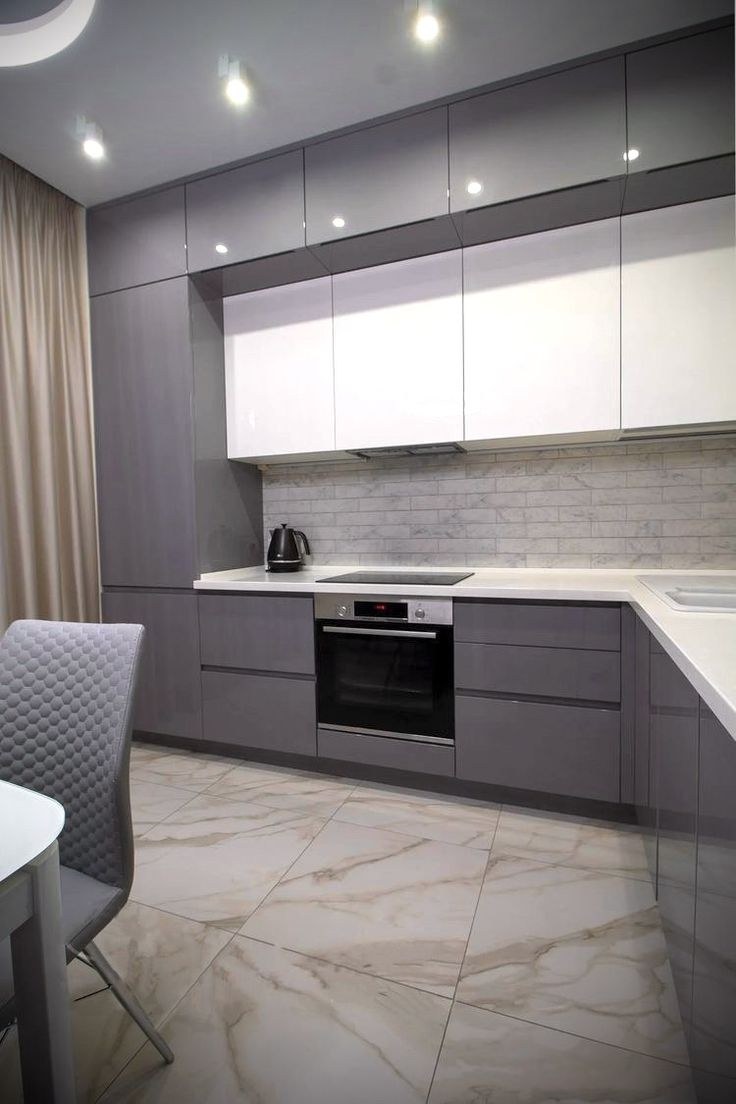 Серая глянцевая кухня