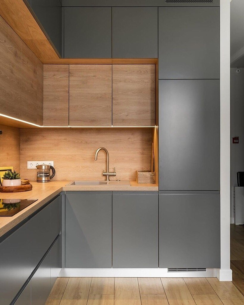 Кухни деревянные современные