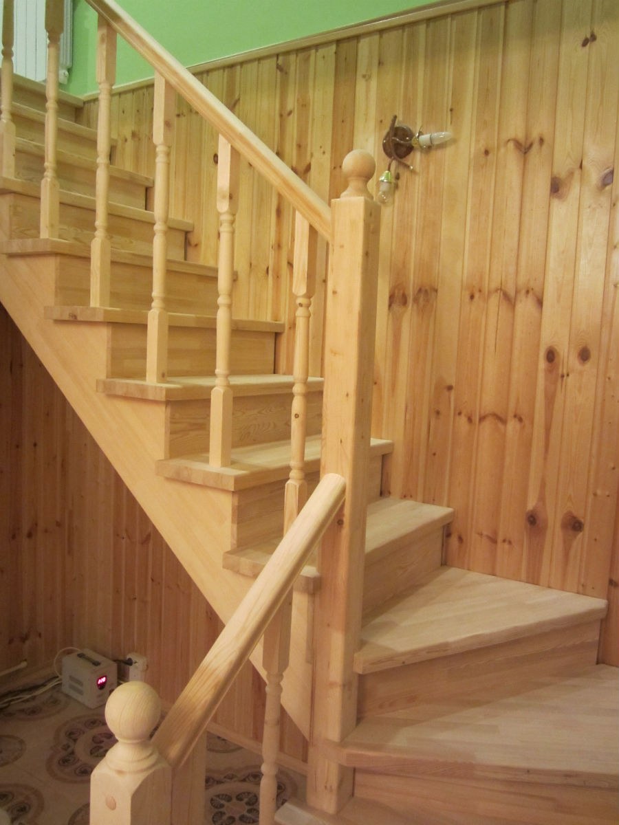 Лестница деревянная к-002м