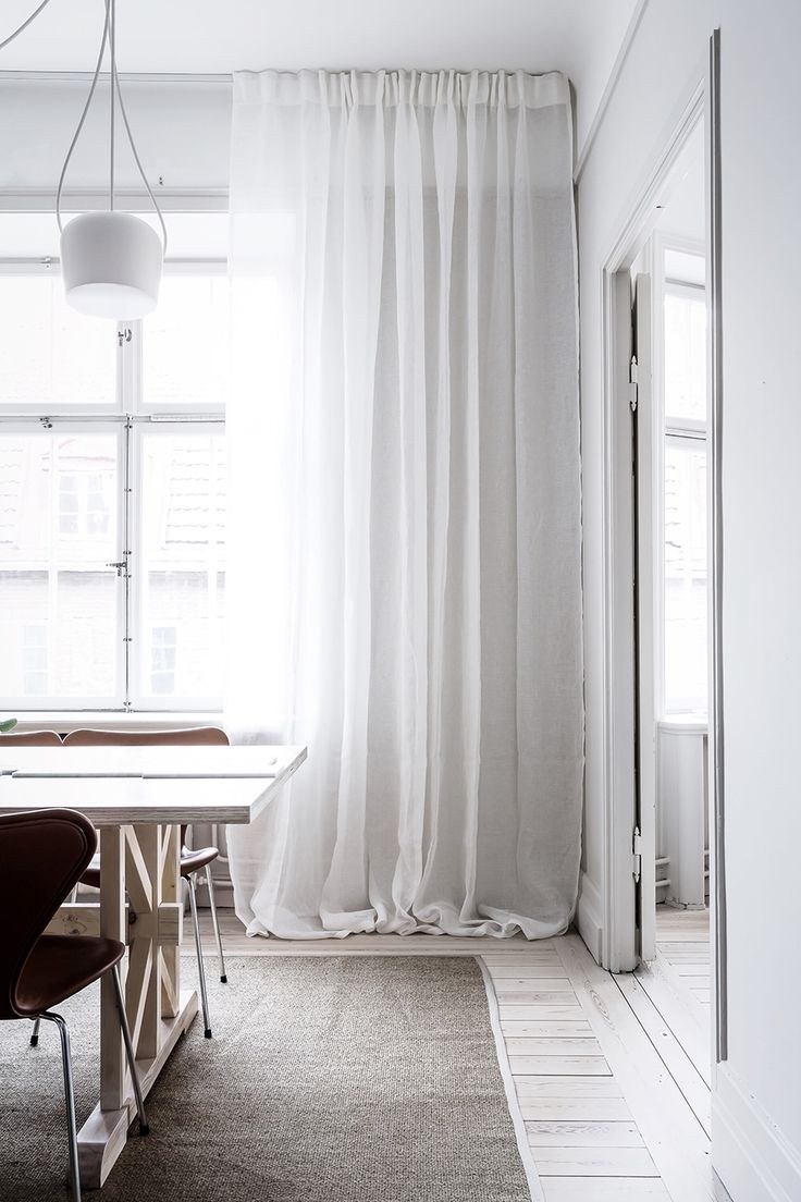 Белые шторы