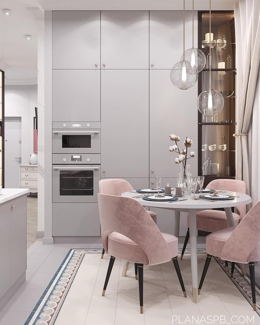 Кухня в пудровых тонах