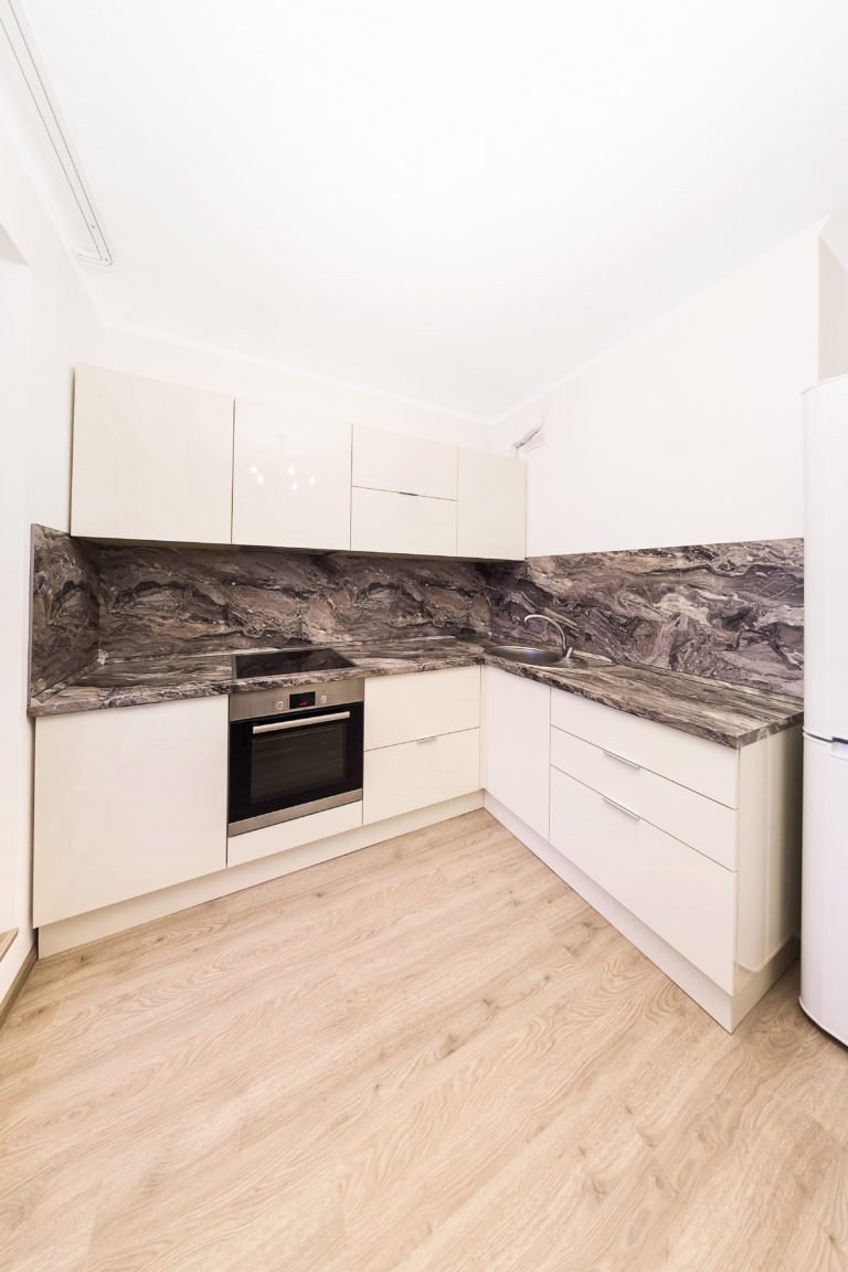 Egger f093 st15 мрамор Чиполлино серый