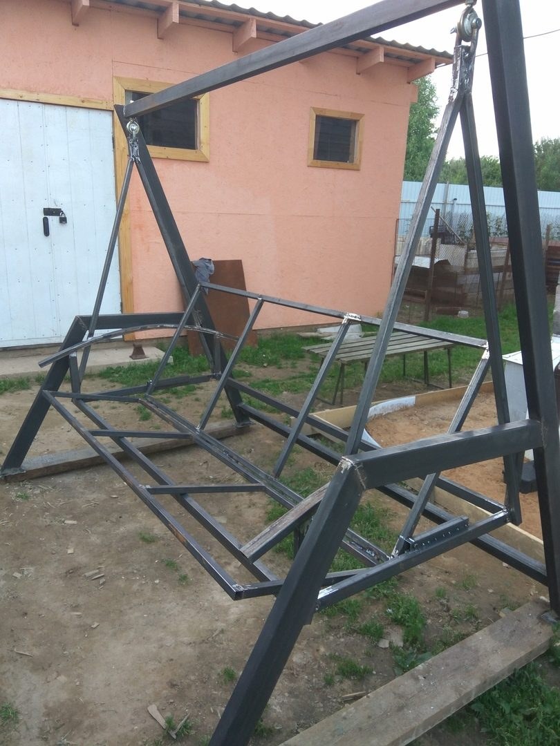 Качели садовые из металла