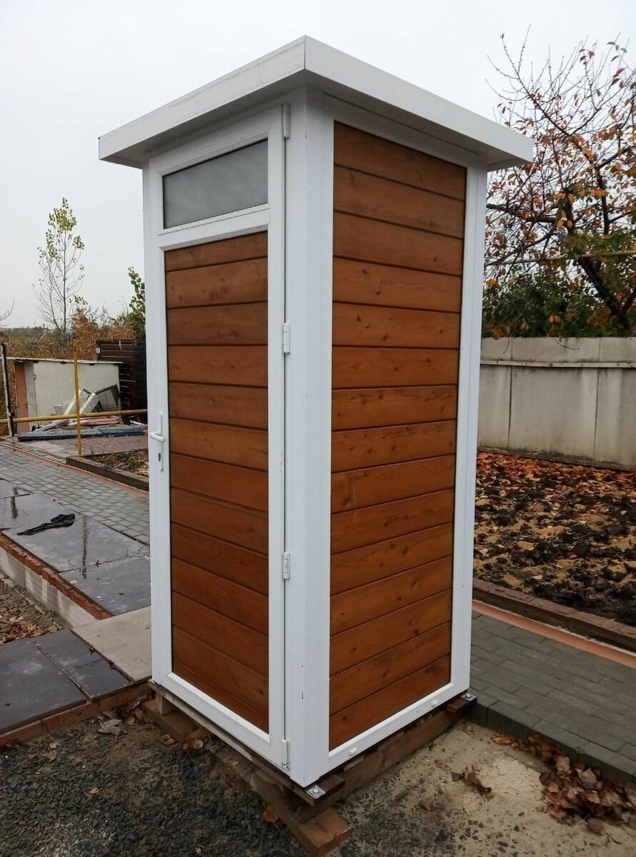 Туалет уличный деревянный