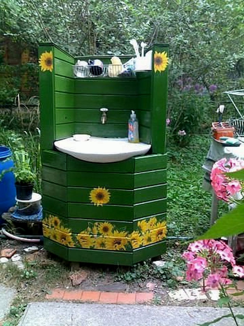 Уличная раковина для дачи