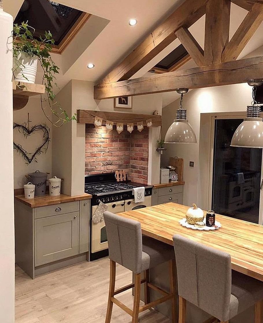 Уютные кухни в частном доме