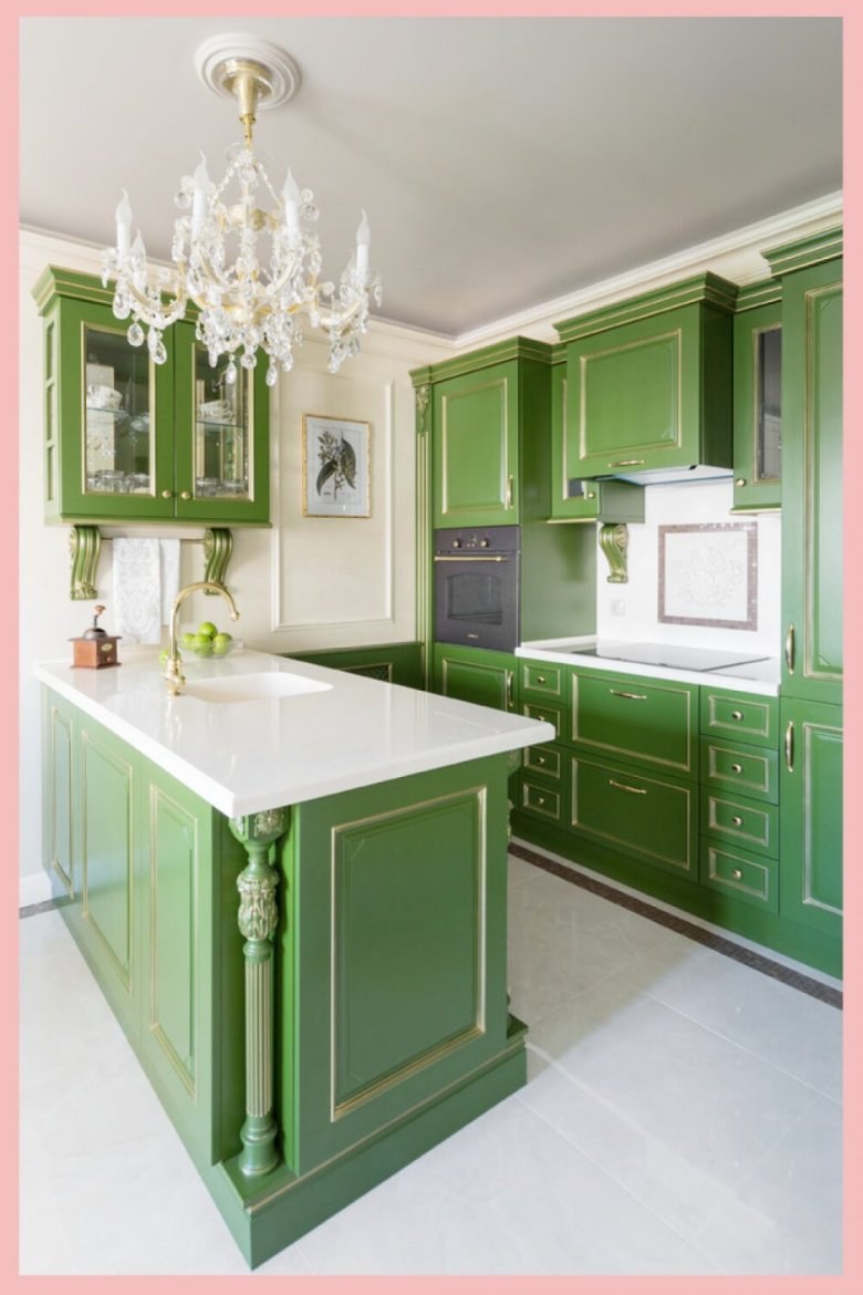 Кухня зеленого цвета
