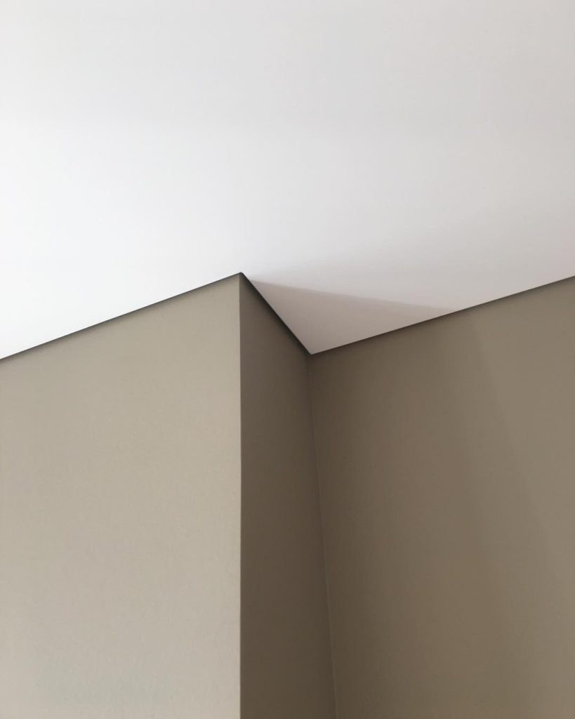 Теневой профиль для натяжных потолков EUROKRAAB