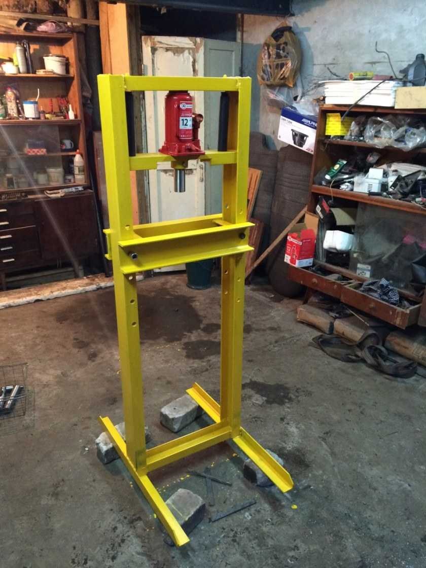 Станок для выпрессовки и запрессовки подшипников