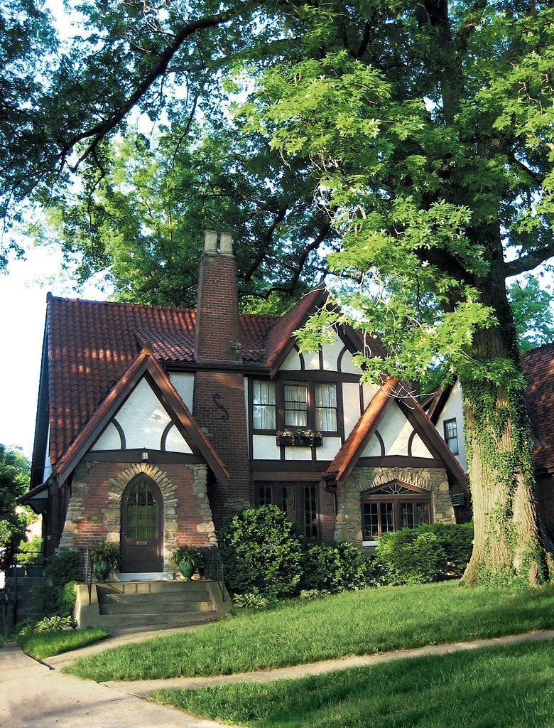 Крошечный Викторианский коттедж в Нью-Йорке