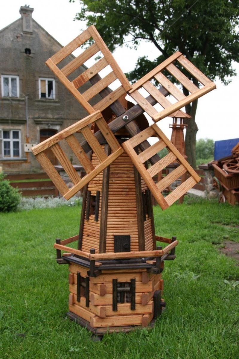 Декоративная мельница срубовая