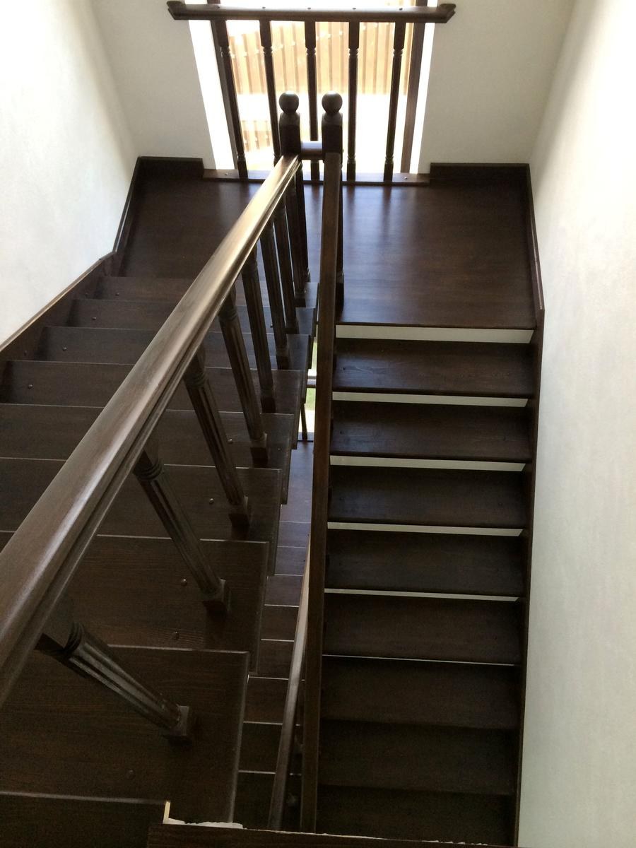 Лестница межэтажная двухмаршевая