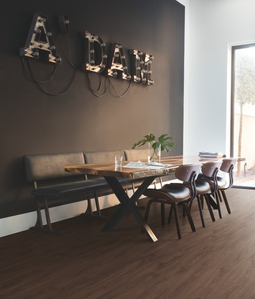 Ламинат Квик степ дуб темный