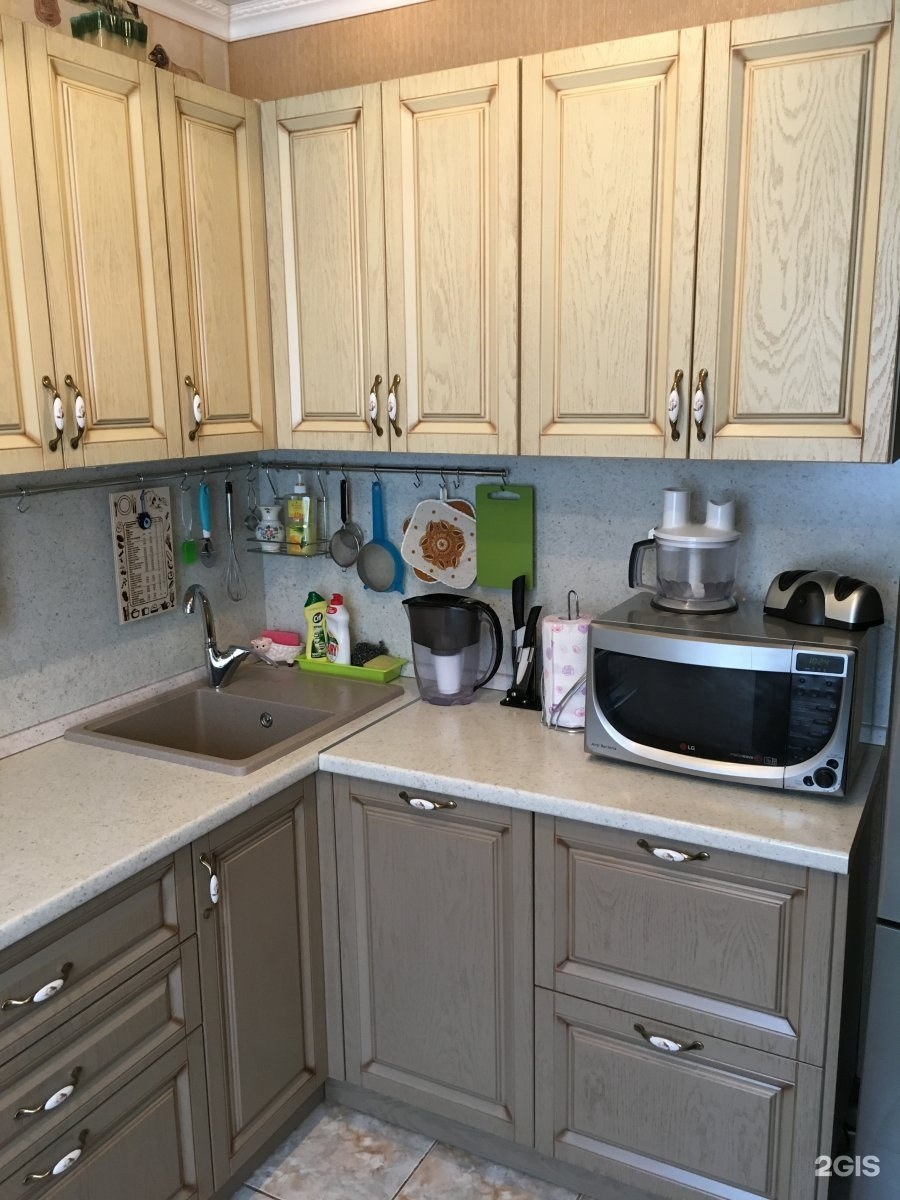 Угловые маленькие кухни с мойкой