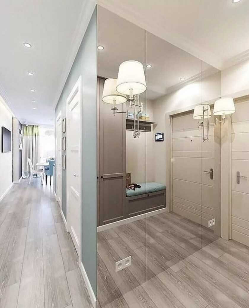 Светлая прихожая в современном