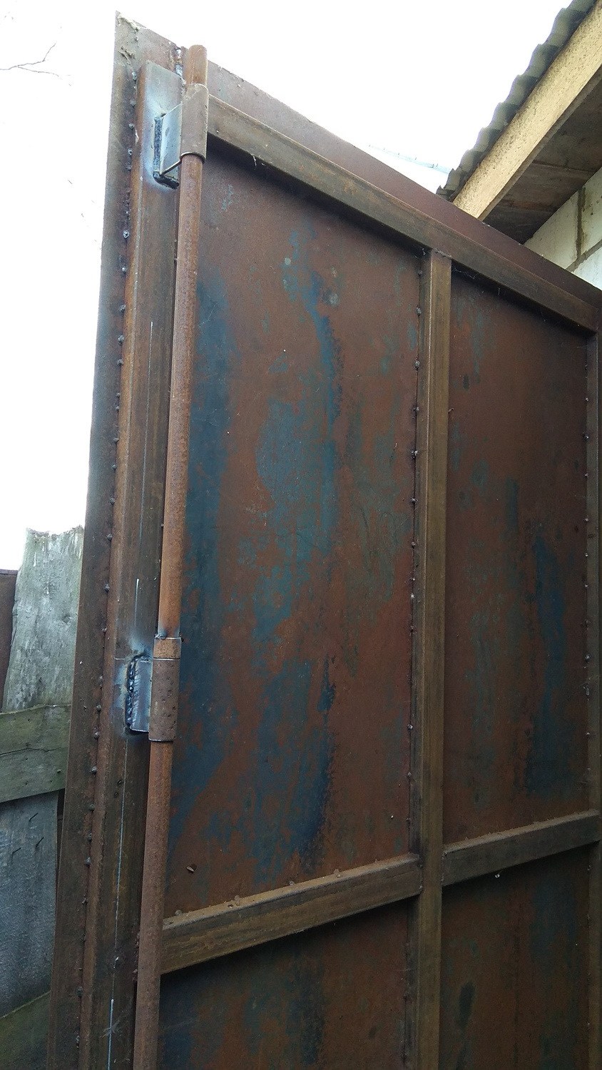 Затвор для гаражных ворот