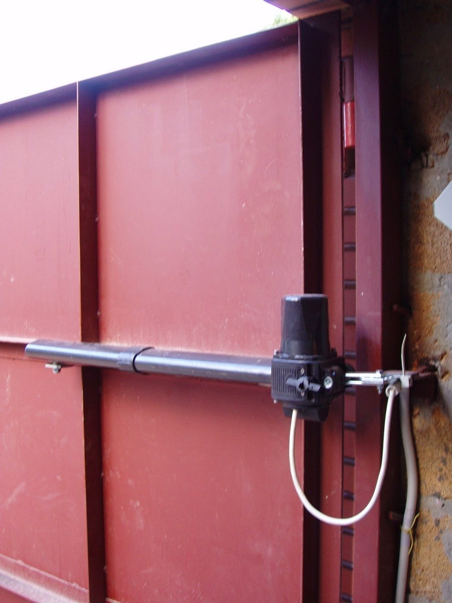 Засовы для гаражных ворот