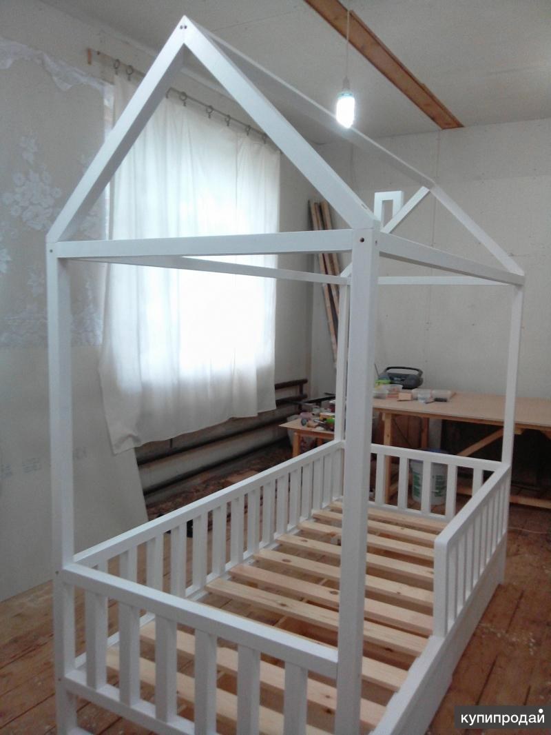 Кровать домик