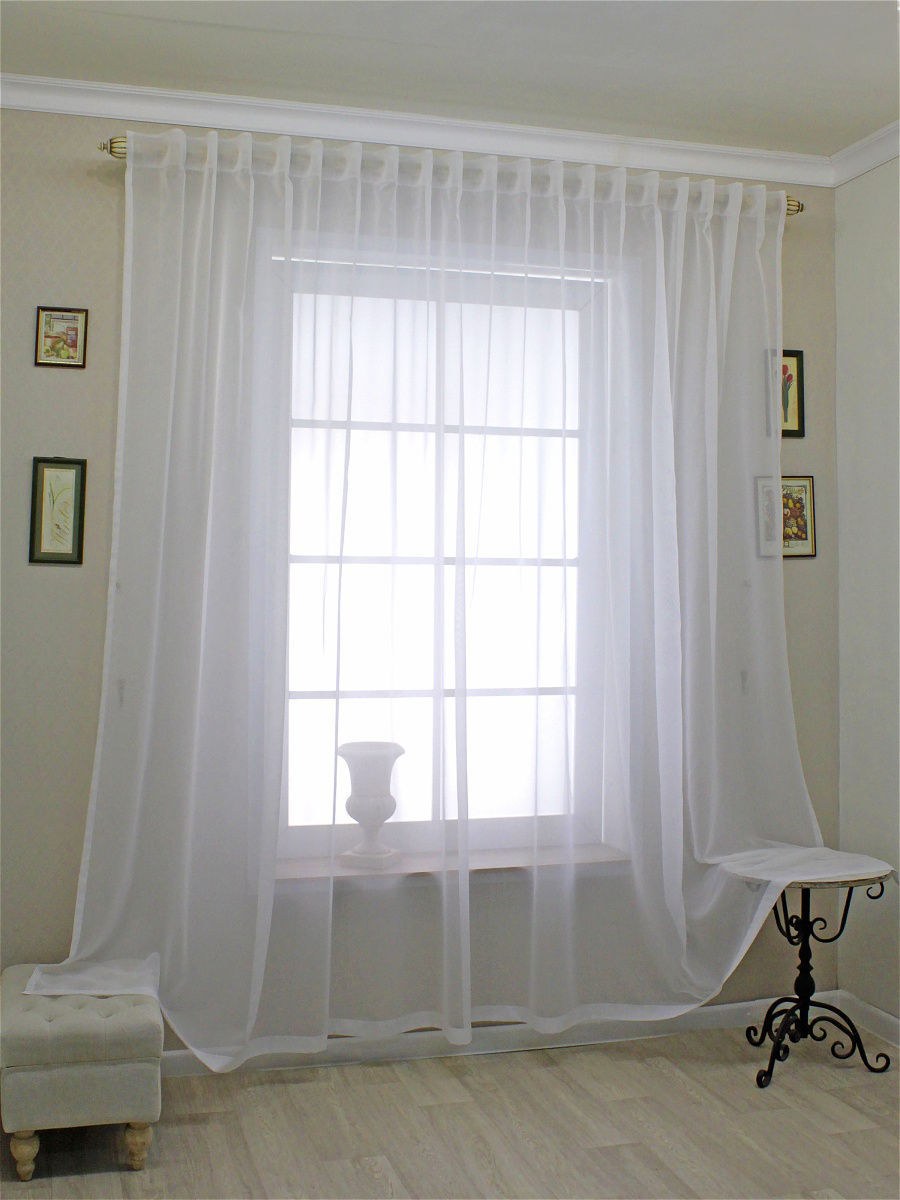 Тюль на окне