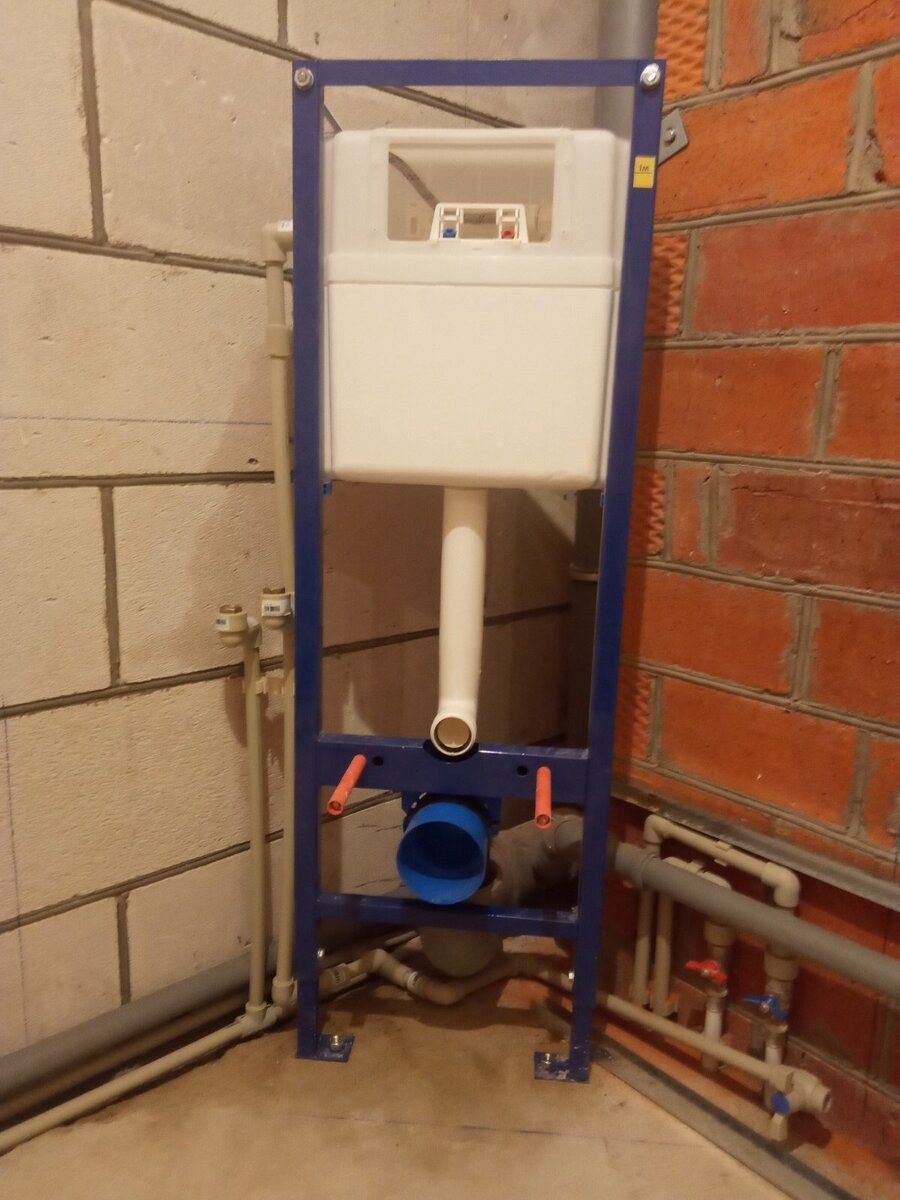 Труба под инсталляцию