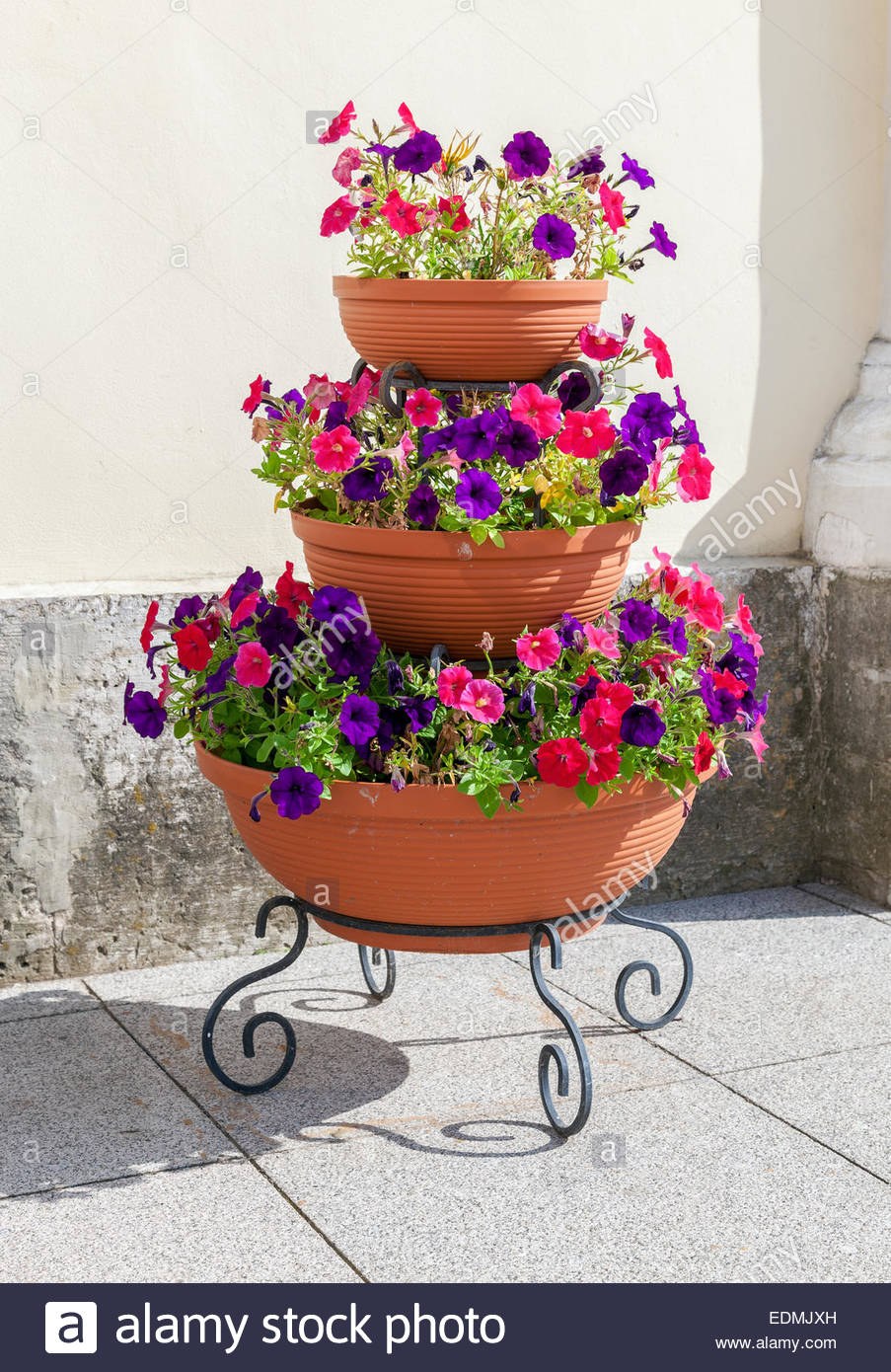 Вазоны для петуний уличные