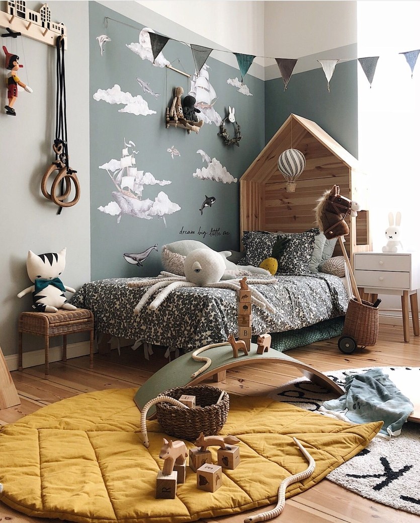 Дизайнерская детская комната