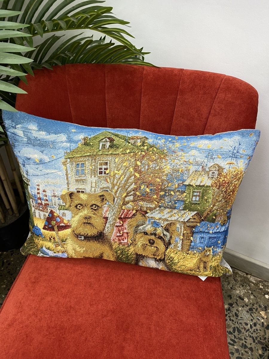 Диванные подушки из гобелена
