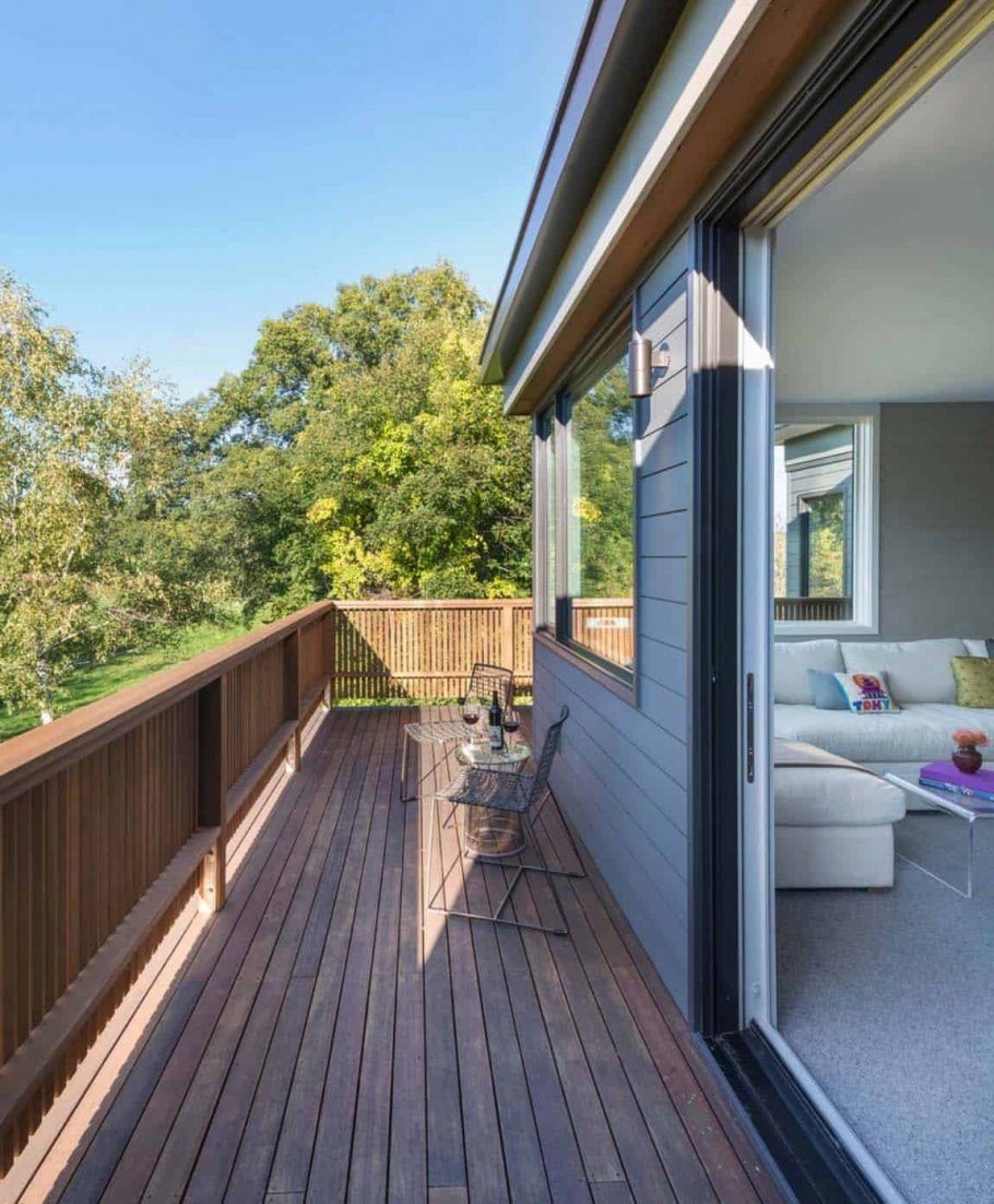 Терраса с балконом