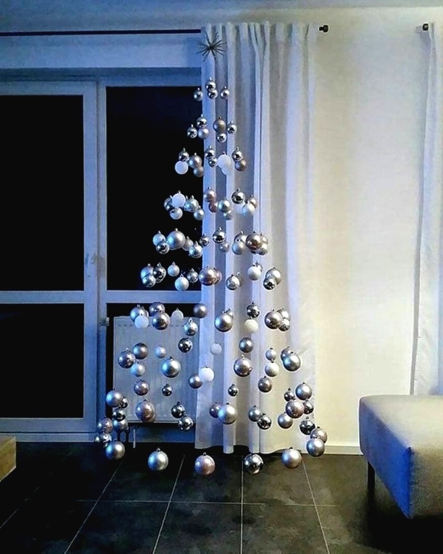 Украшение стены на новый год