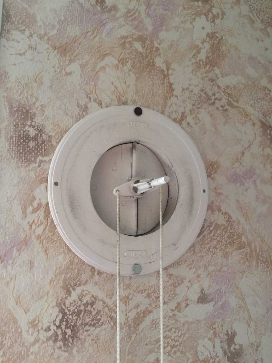 Клапан в стену для вентиляции