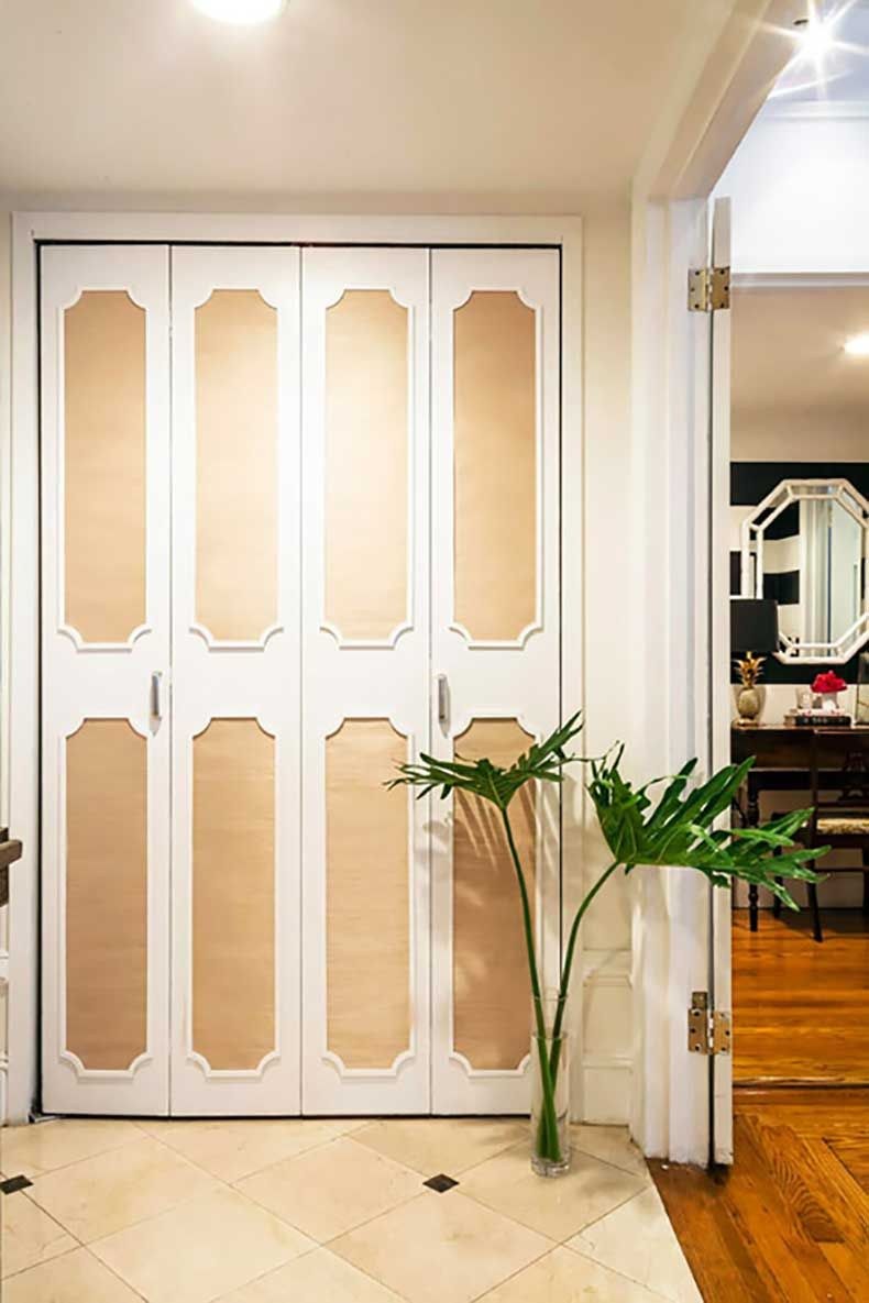 Складная дверь в прихожую