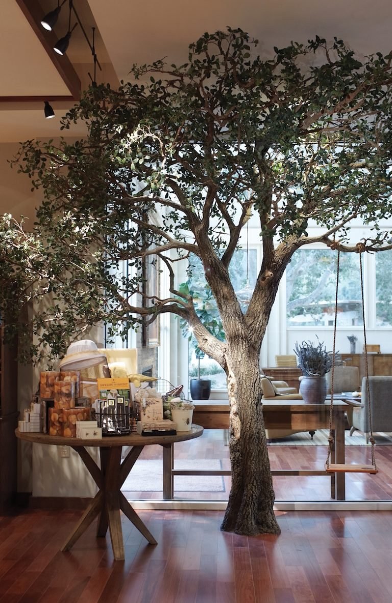 Дерево искусственное для интерьера большое