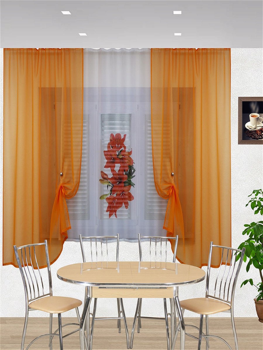 Оранжевые шторы на кухню в современном стиле