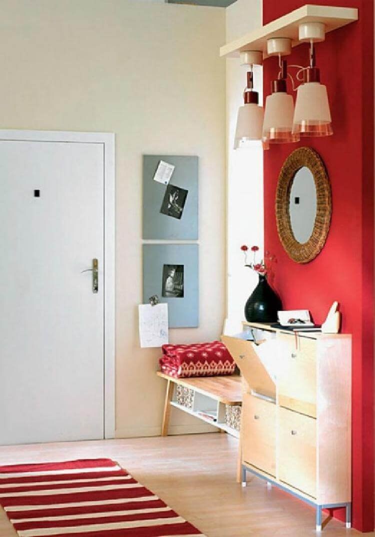 Уютная маленькая прихожая