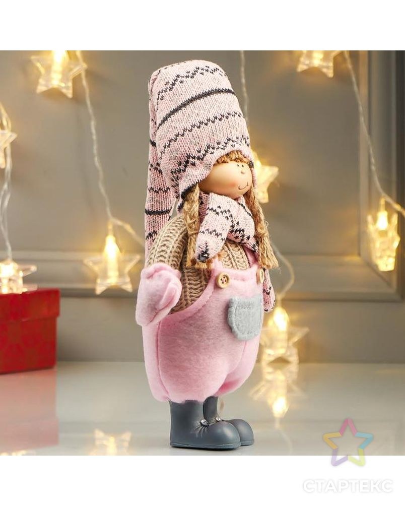 Бабусечка в розовом колпаке