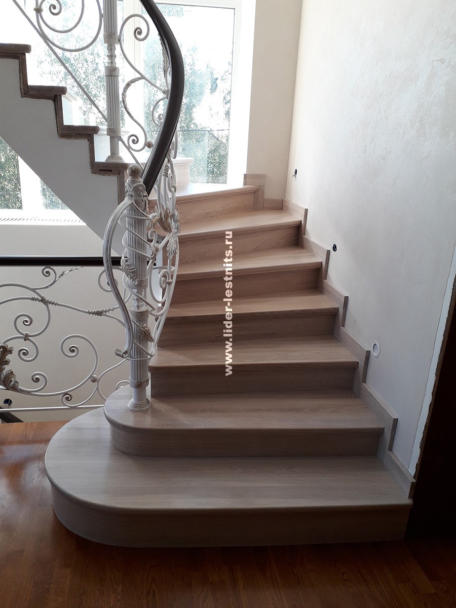 Отделка бетонной лестницы деревом