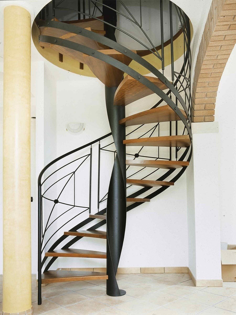 Винтовая лестница Этель Уайт