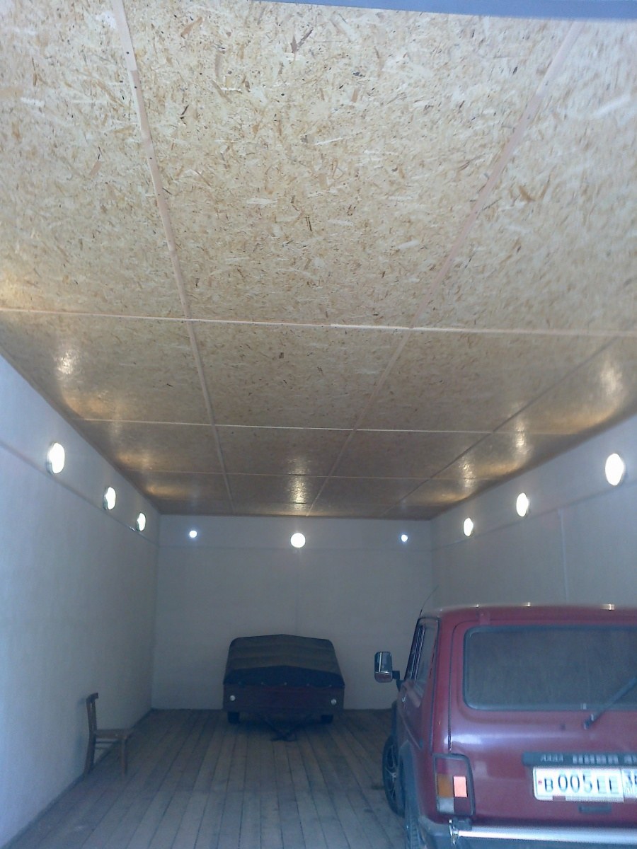Обшивка потолка в гараже