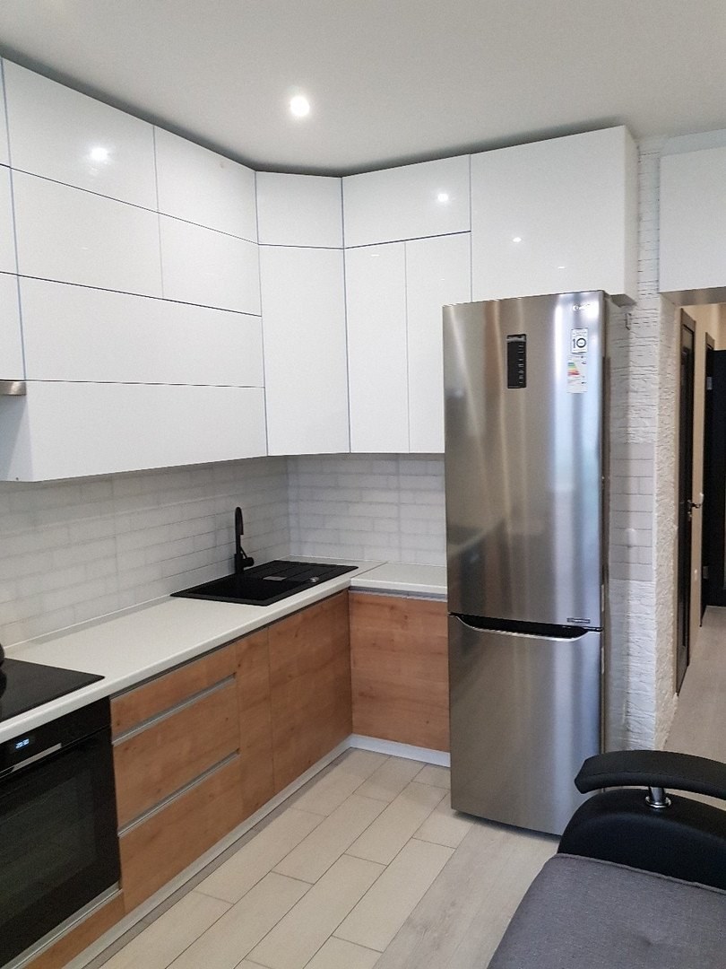 Холодильник на кухне