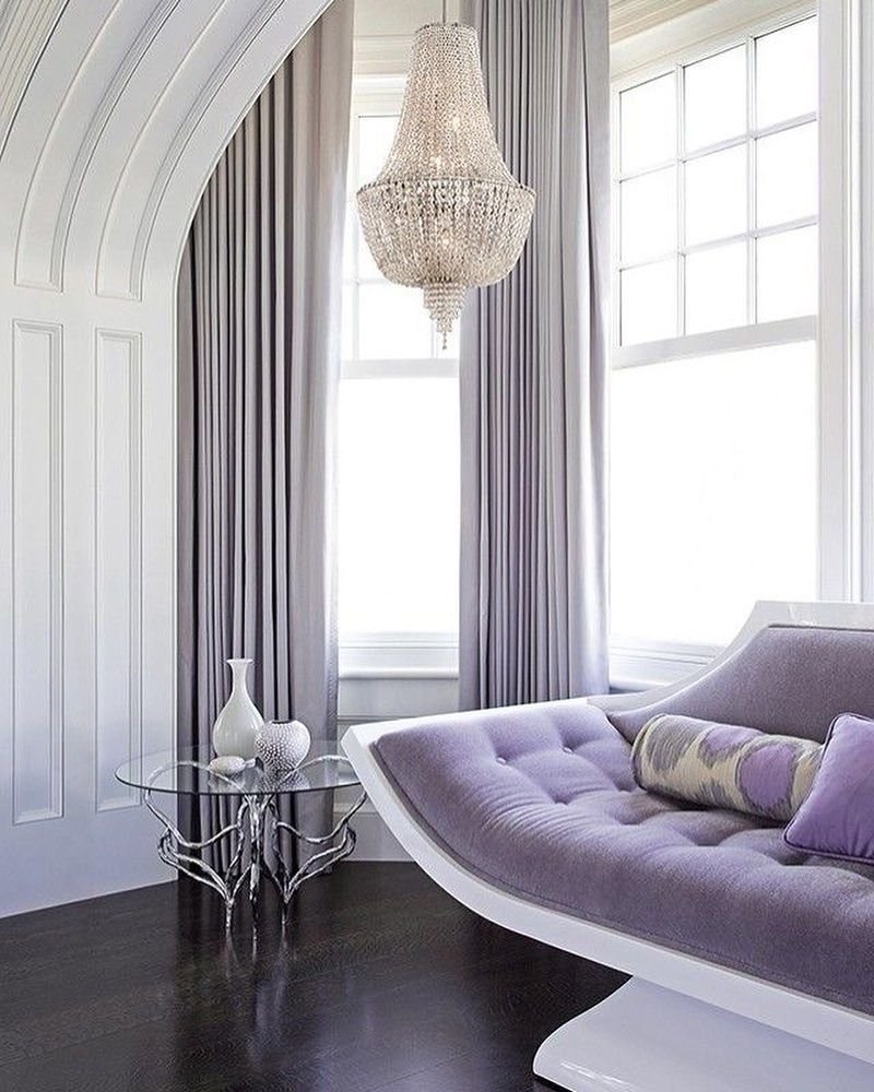 Сиреневые шторы в интерьере