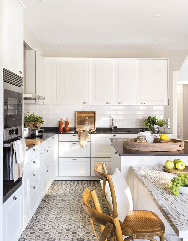 Белые кухни