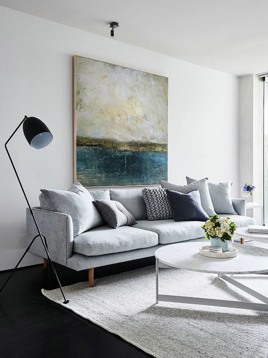 Картина в Светлом интерьере