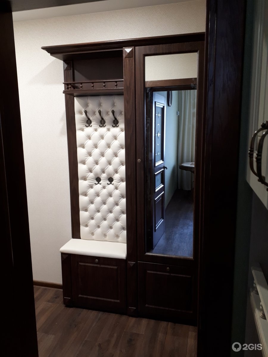 Прихожая с каретной стяжкой Стэлла 32кр BMS