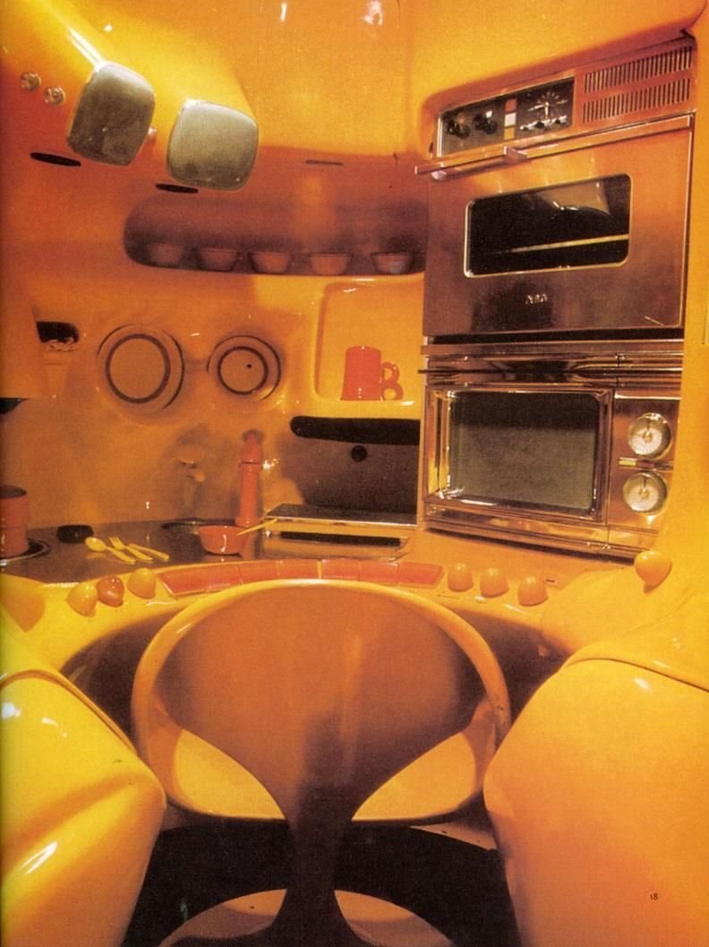 Советский ретрофутуризм интерьер