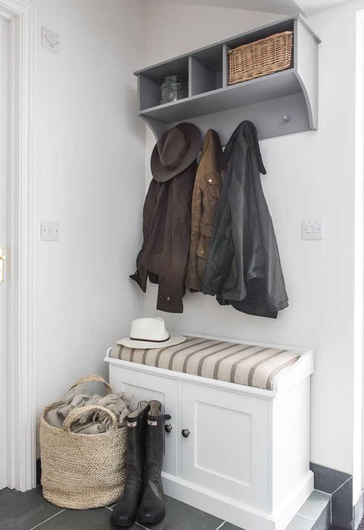 Пуфик в прихожую