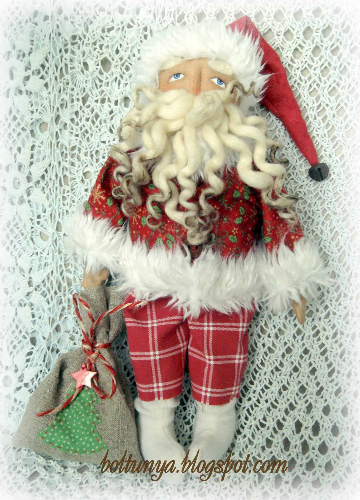 Игрушка дед мороз текстильный. Кукла большеножка снегурочка и дед мороз. Дед мороз и снегурочка под елку. Кукла "дед мороз". Кукла деда мороза своими руками.
