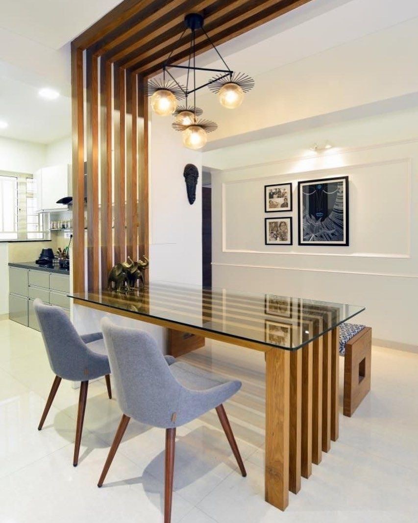 Деревянная перегородка для зонирования кухни