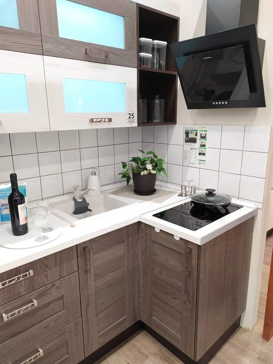 Леруа Мерлен фрейм темный